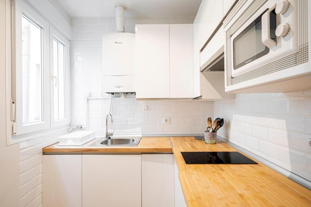 Victor Apartments Prado Мадрид Экстерьер фото