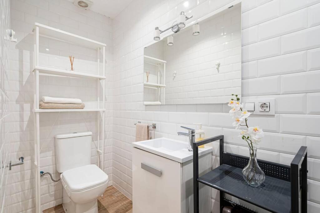Victor Apartments Prado Мадрид Экстерьер фото